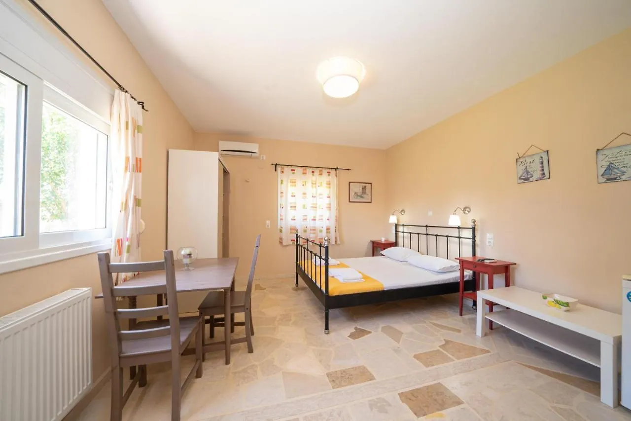 Aggelina'S Apartments Xi Beach Grecia