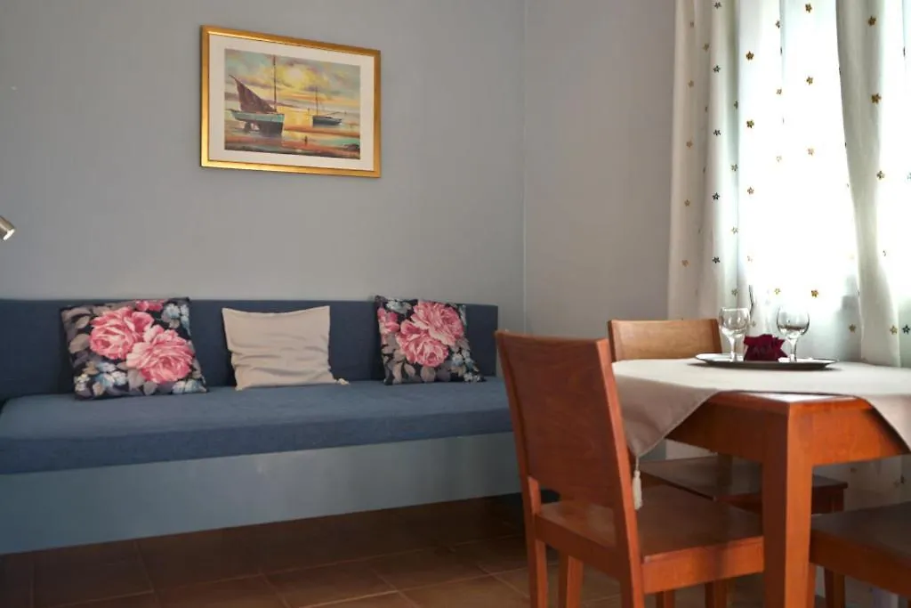 Aggelina'S Apartments Xi Beach 0*,  Grecia